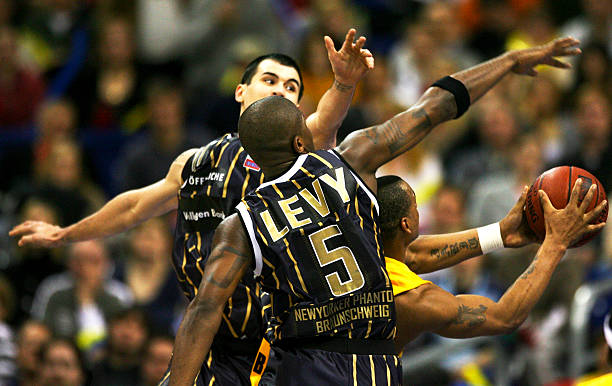 的内线支持 的内线支持